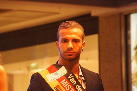 Julian Evangelos